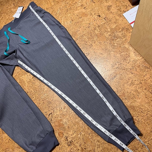 Figs Wm’s Zamora 2.0 Jogger Scrub Pants NWT In Graphite Sz XL - Picture 16 of 16